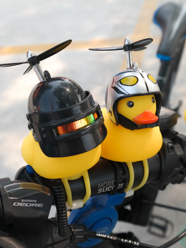 高质量竹蜻蜓小黄鸭破风鸭头盔安全帽摩托电动自行车鸭子抖音同款