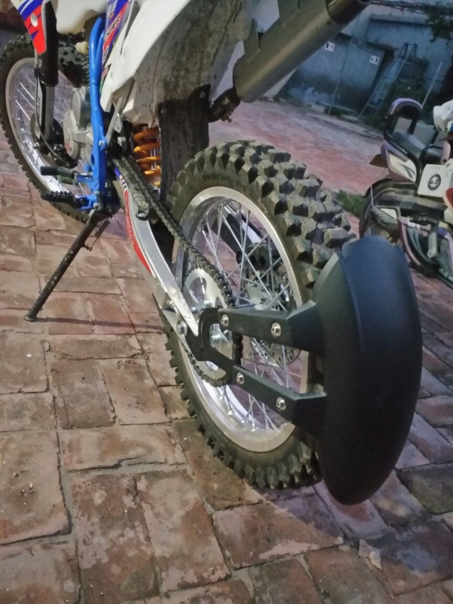 适用波速尔猎豹250cc越野摩托车改装后挡泥板挡水盖板后泥瓦配件