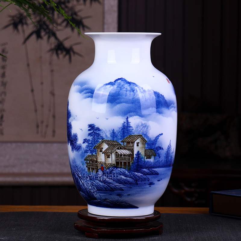 景德镇陶瓷花瓶大师青花瓷手绘山水画摆件中式客厅居家桌面装饰品