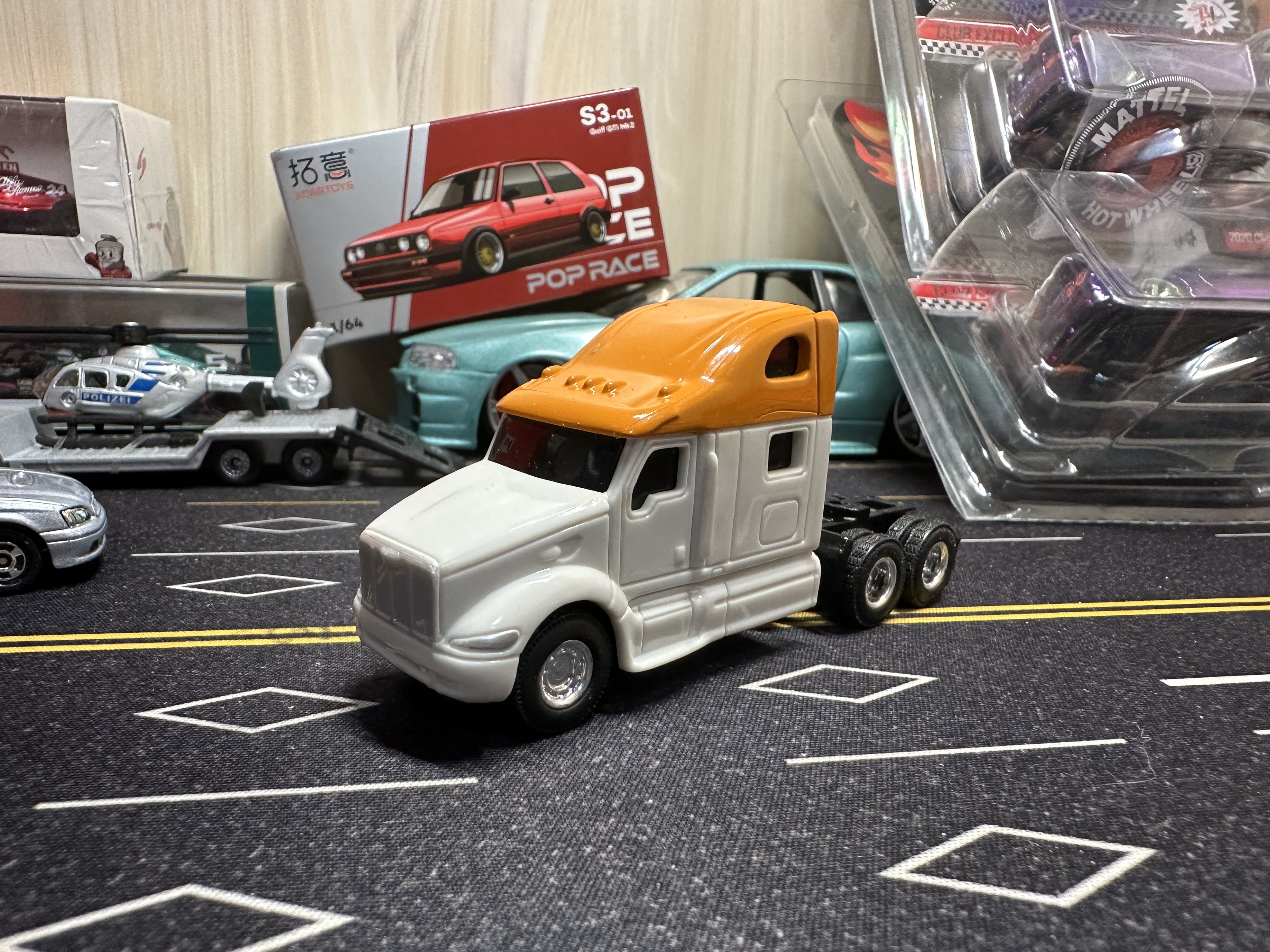 美国 按图  卡车头 拖车头  儿童礼物玩具 摆件
