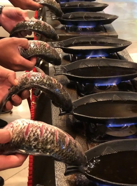 铸铁鱼型烤盘 特色商用铁板烧鲫鱼形状烤肉盘韩式牛排煎盘家用
