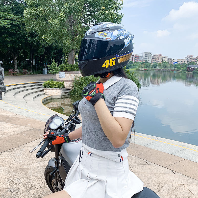 新款直销摩托车头盔男女机车四季通用个性全盔