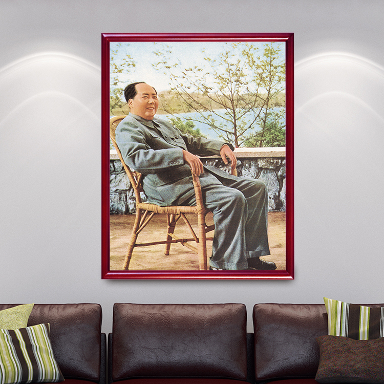 有框画像毛主席在武汉藤椅坐像老照片毛泽东伟人装饰画客厅墙挂画