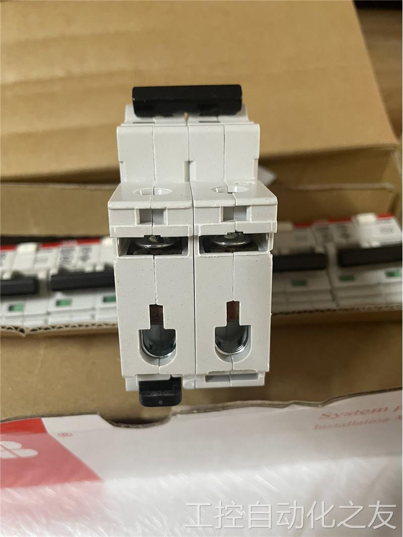 ABB漏电保护器，全新原盒2P63A漏电开关，型号GS261议价