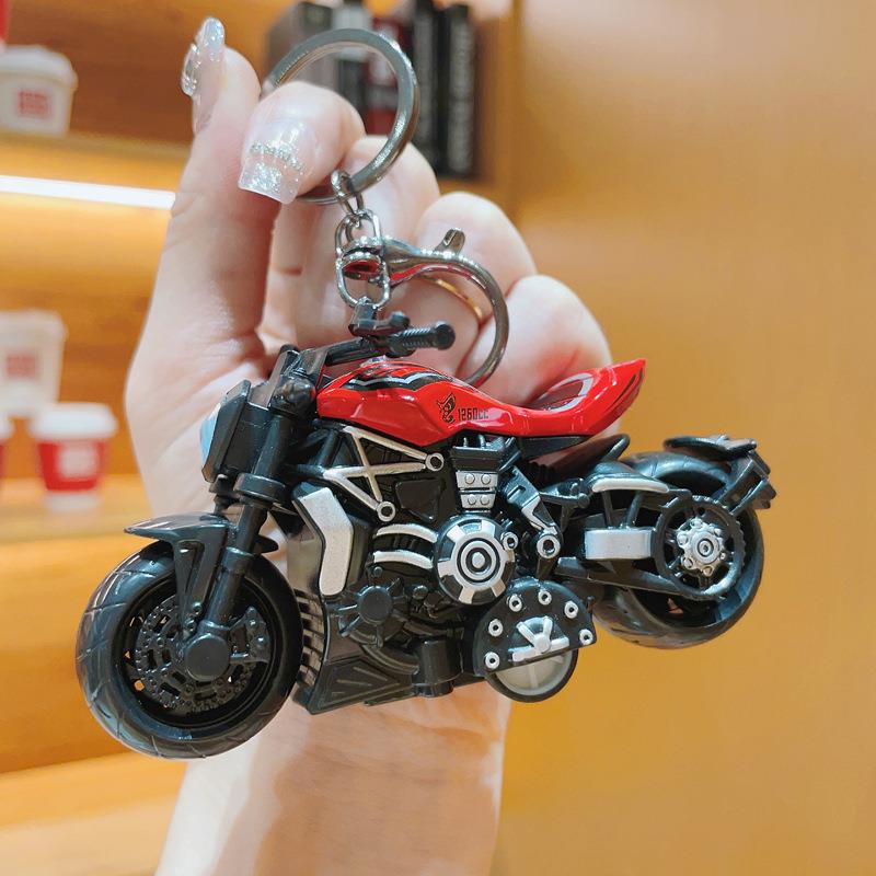 创意新款霸气摩托车钥匙扣精致汽车钥匙链包包挂件爪机小礼品