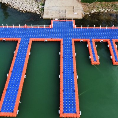 水上浮筒摩托艇泊位活动防撞桶游艇码头浮动组装浮桥浮箱大条