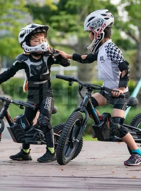 FBX儿童电动滑步车16吋两轮电竞平衡车2~12岁泵道场地电动摩托车