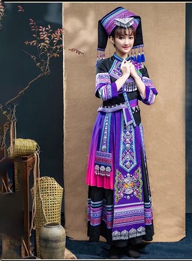 新款广西壮族服饰女三月三刺绣传统演出摄影少数民族服装壮锦长裙
