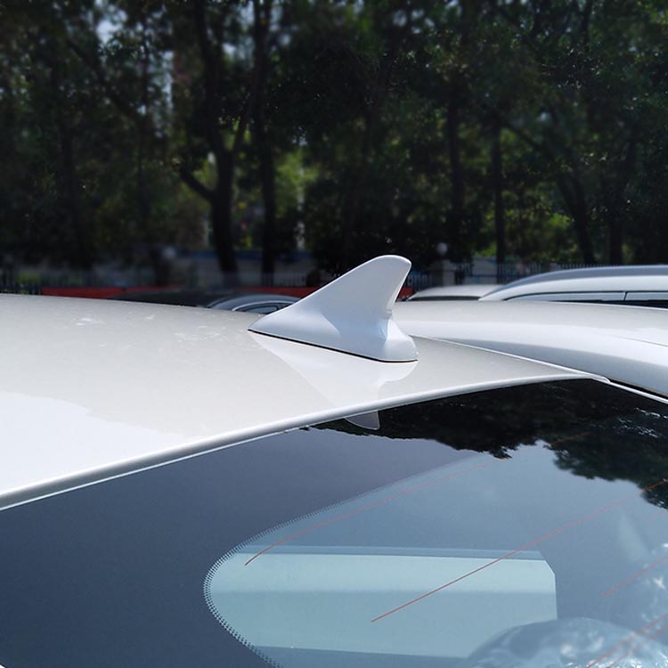 适用于比亚迪F3 E5 L3 G3 G5德兰黑白色鲨鱼鳍天线汽车改装装饰
