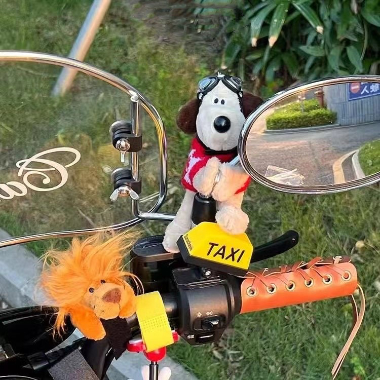 可爱狗磁吸电瓶摩托车装饰配件电动车玩偶改装配饰小电驴装饰