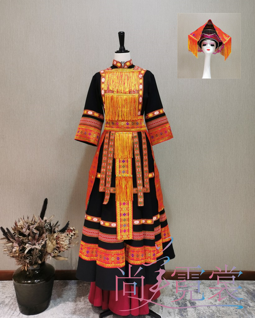《北京出租》传统广西瑶族壮族服装服饰民族展览展示模特走秀盛装