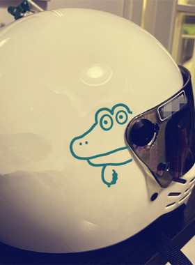 车贴 呆呆傻傻的小鳄鱼贴纸电动车摩托车头盔贴纸防水创意小图案