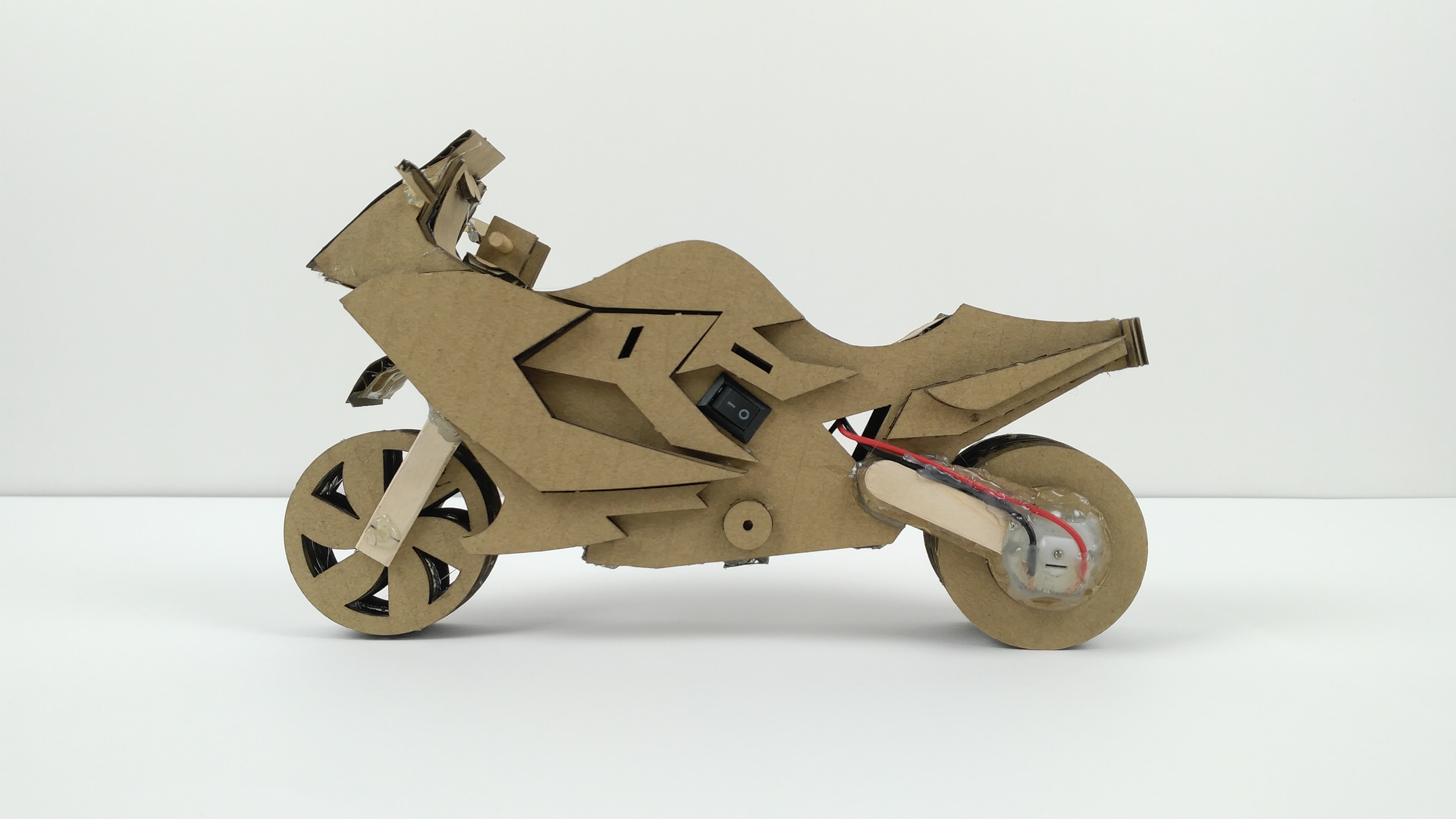 手工制作材料包亲子diy创意儿童益智纸板自创玩具废物回收摩托车
