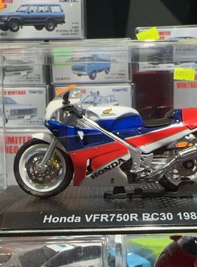 本田摩托车 模型 1：24 honda台湾7-11限定版小猴子金翼cb750 vfr