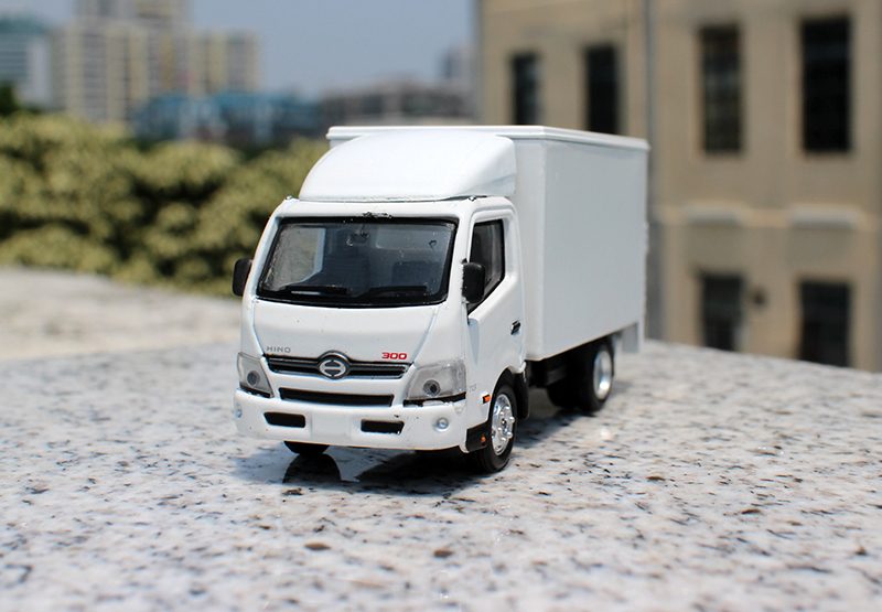 Tiny微影1:76 Hino 300 Lorry 日野货车香港厢式中小型运输车模型