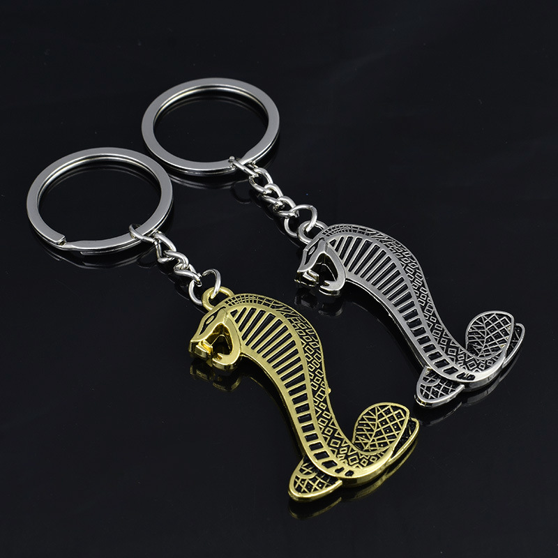 跨境双面福特野马眼镜蛇汽车车标金属钥匙扣广告车用钥匙圈链挂件