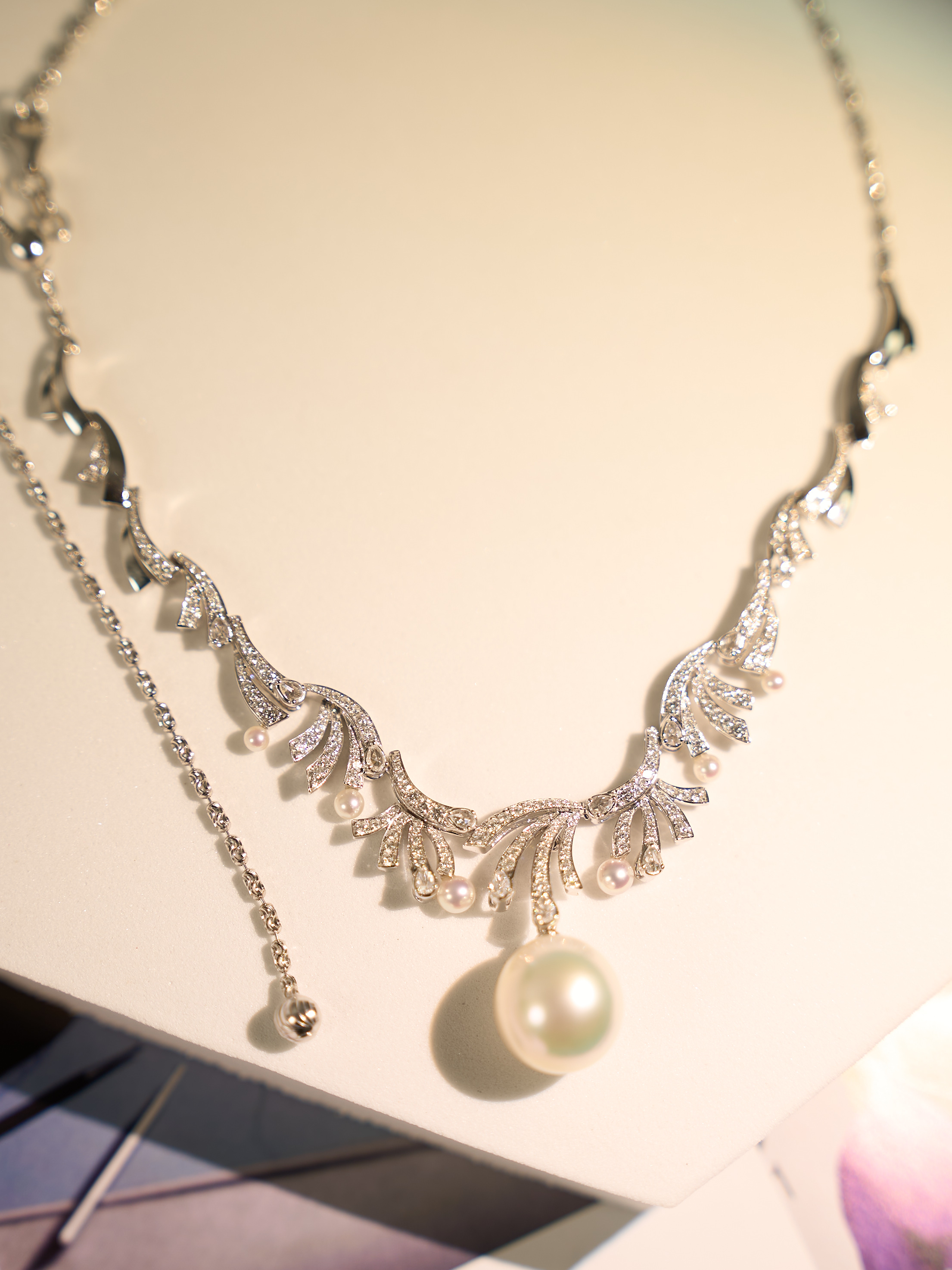 T&F太府珠宝 18K白金水滴形澳白海水珍珠项链钻石套链