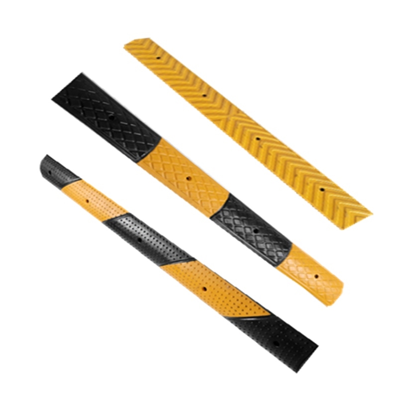 斜纹黑黄色微型橡胶减速带3cm高斜坡垫非机动车摩托宽限速板包邮