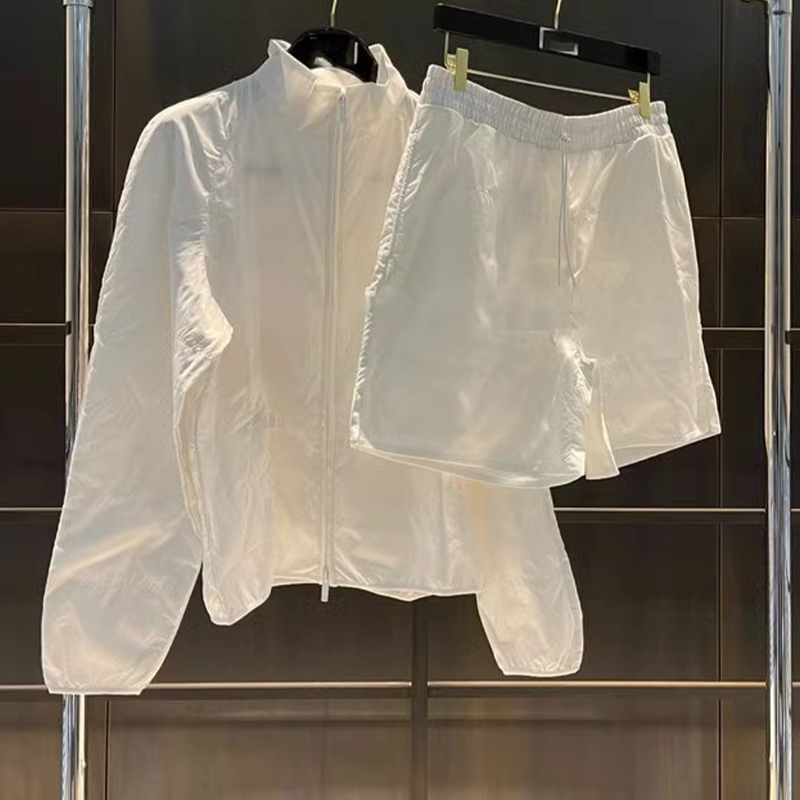 运动套装女夏季2023新款小个子时尚休闲白色长袖防晒衣短裤两件套