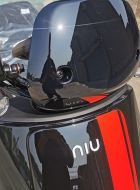 新款小牛电动车NGT睿世NQI大屏仪表挡风板玻璃大屏幕风挡改装配件
