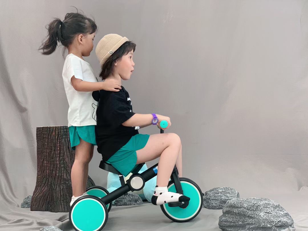 妈妈咪呀折叠三轮车可带人大踏板可折叠三轮车脚踏车可滑行1-6岁