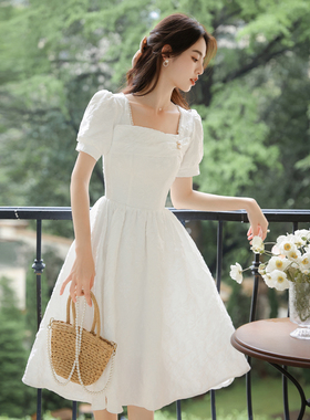 法式精致漂亮白色连衣裙质感高级小个子气质仙女长裙夏季新款2024