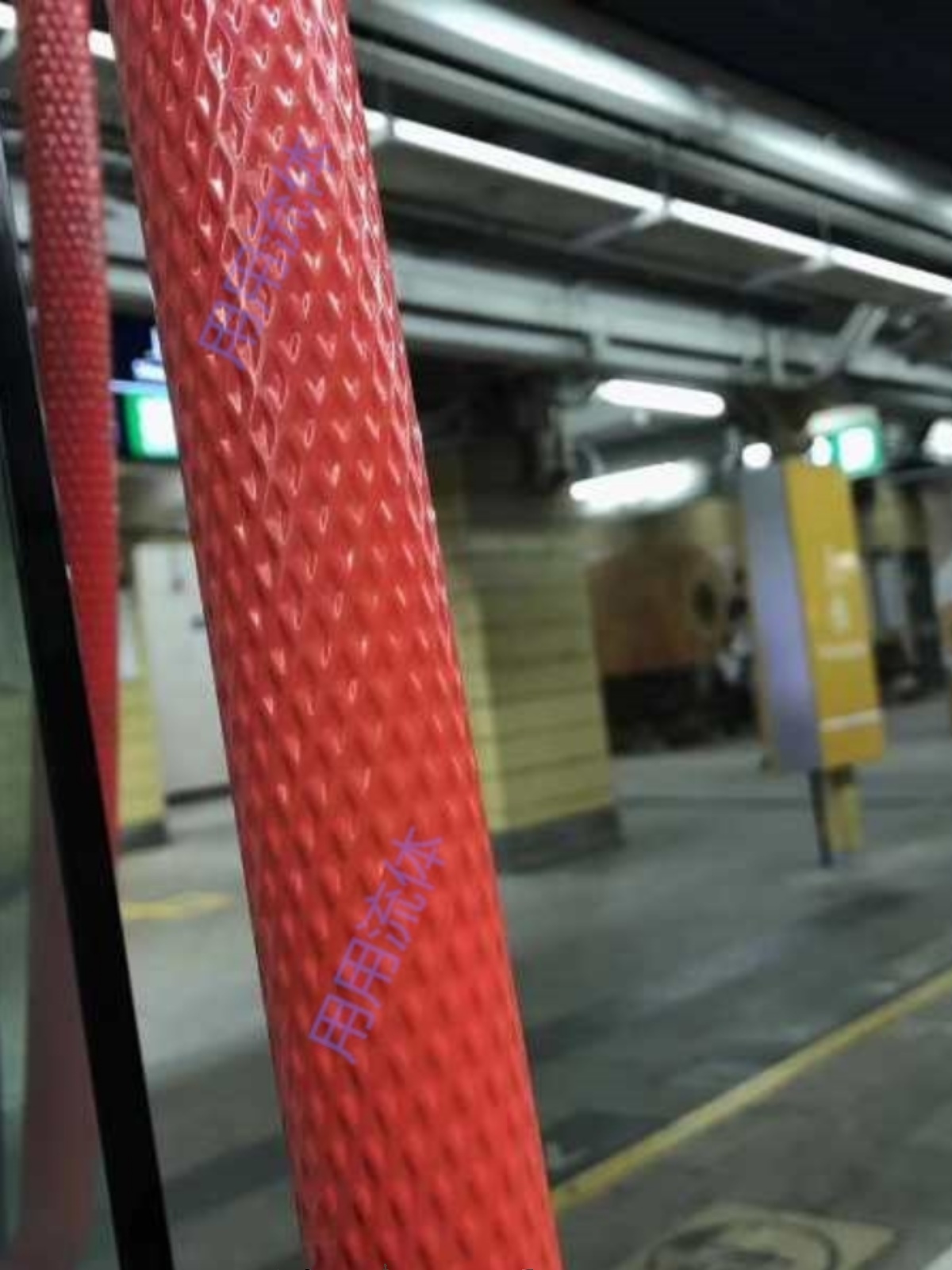 楼梯不锈钢扶手管医院地铁公交安全防滑扶手菱形花纹管压花管