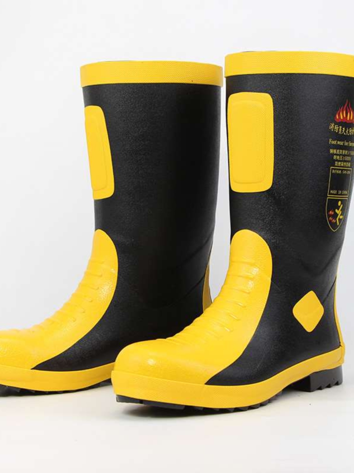 17新款轻量化靴灭火救援雨鞋黄色胶靴防砸防穿刺高筒水鞋舒适
