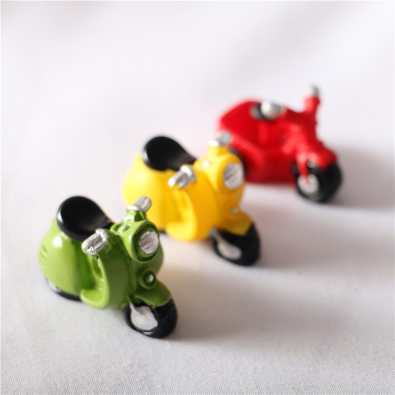 微观世界模型仿真迷你摩托车玩具三轮车电动车树脂小摆件交通工具