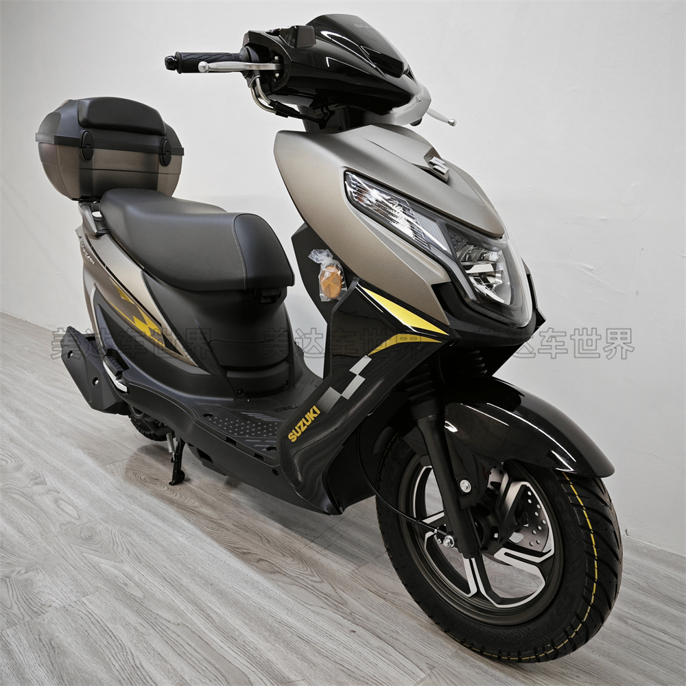铃木24款UE125T-A踏板摩托车外卖省油代步通勤