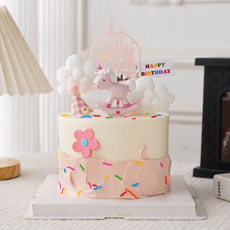粉色系女孩儿童摇摇马蛋糕装饰摆件云朵城堡小帽子插件甜品台用品