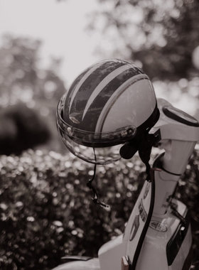 Feture飞乔男女夏季半盔复古真皮电动摩托车踏板头盔瓢盔3CCC认证