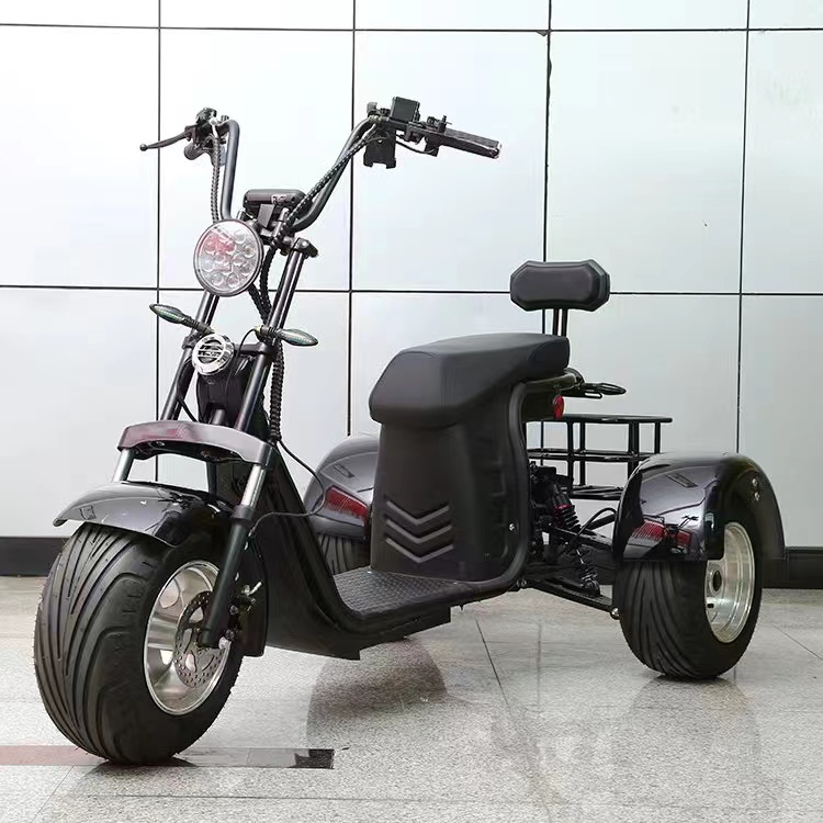 酷际哈雷三轮车电动滑板车锂电池摩托车可拆卸充电宽胎成人电瓶车