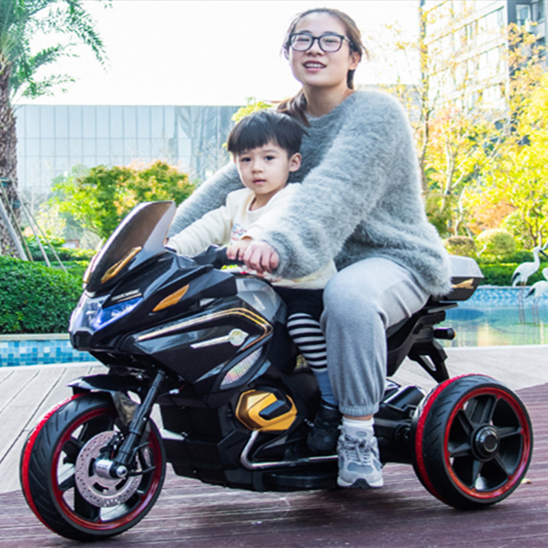 儿童电动摩托车可坐大人小孩遥控三轮车音乐充电自驾电瓶玩具车