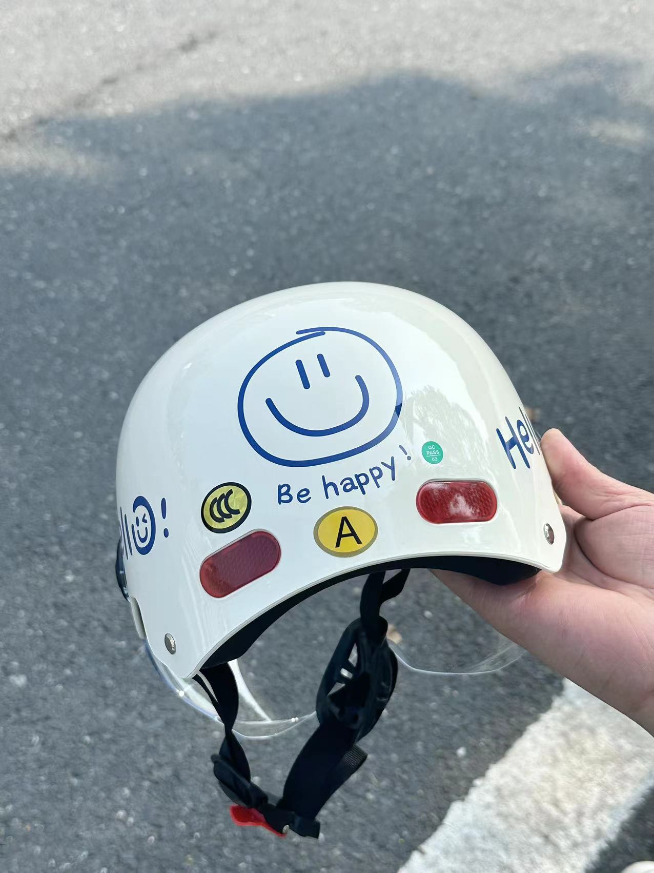 电动车头盔秋冬款护耳可拆男女通用摩托车可爱国标3c认证安全帽