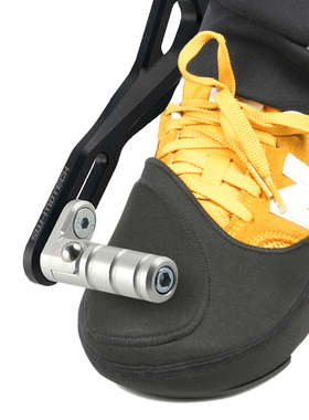 摩托车换档护鞋套鞋子保护套隔脏垫骑行装备护具可调节挂档用防水