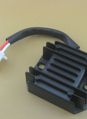 适用于CG125-4线小插 摩托车智能开关式整流器 稳压调节器 充电器