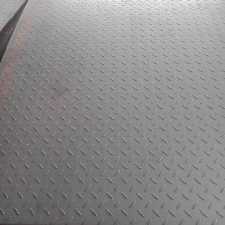 304不锈钢冲压花纹板电梯车间楼梯踏步防滑板扁豆复合压焊格栅板