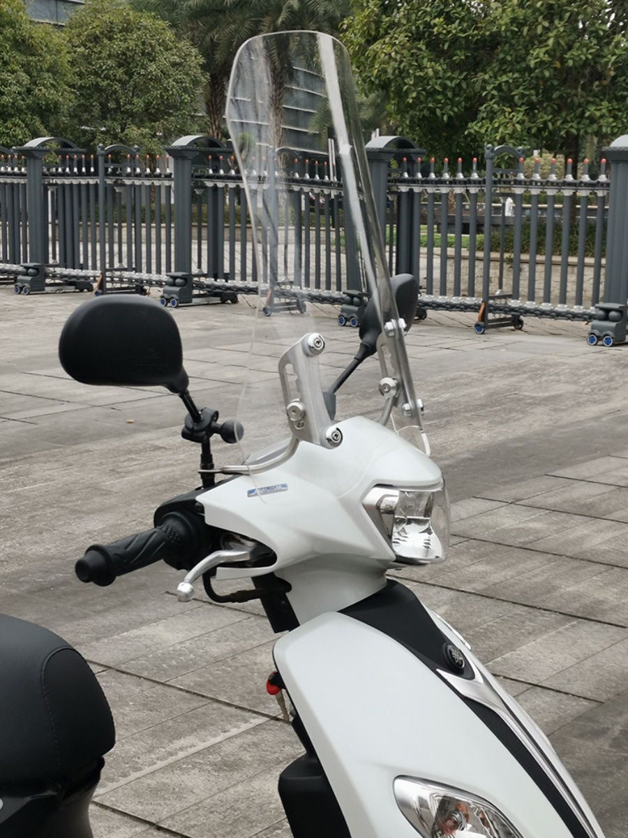 电动车挡风玻璃巧格i125透明铃木UU125踏板摩托车挡风板挡雨风挡