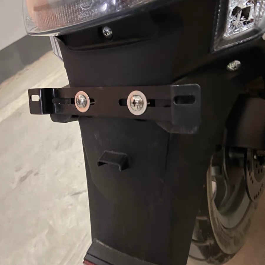 电动车摩托车后牌照架通用车牌架卡扣螺丝不锈钢车牌照转接支架子