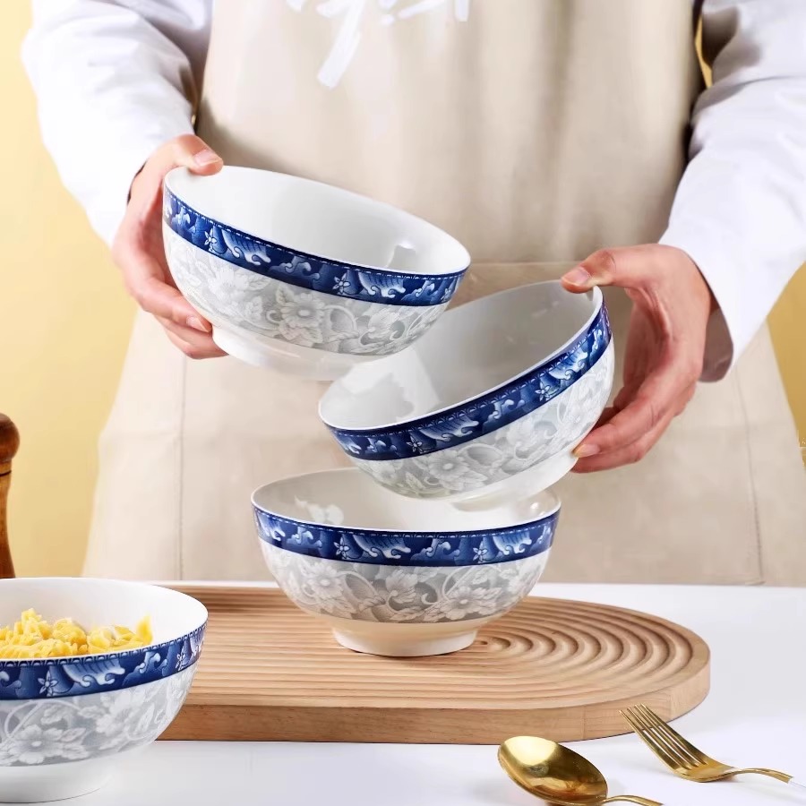 青花瓷碗新款饭碗家用中式碗商用餐饮店防烫加厚复古米饭碗釉下彩