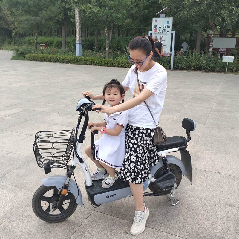 电动车儿童前置折叠座椅电瓶踏板摩托自行车婴儿小孩宝宝安全坐椅