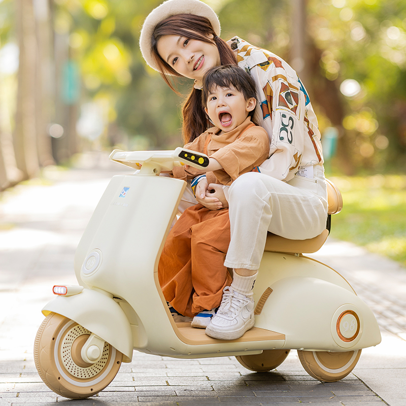 贝多奇儿童电动摩托车三轮车可坐大人遥控女孩宝宝双人大号玩具车