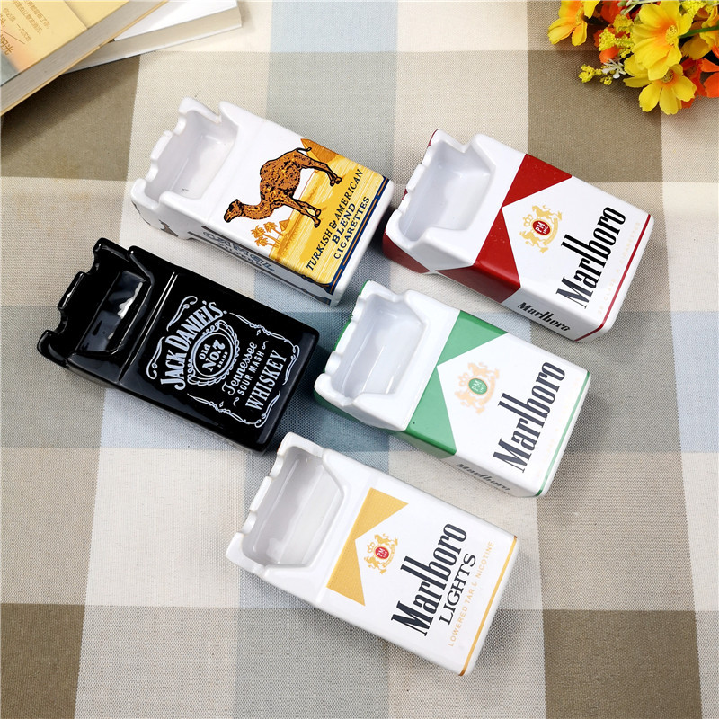 香烟盒形状陶瓷烟灰缸骆驼万宝路便携式潮流小号欧式烟碟个性摆件