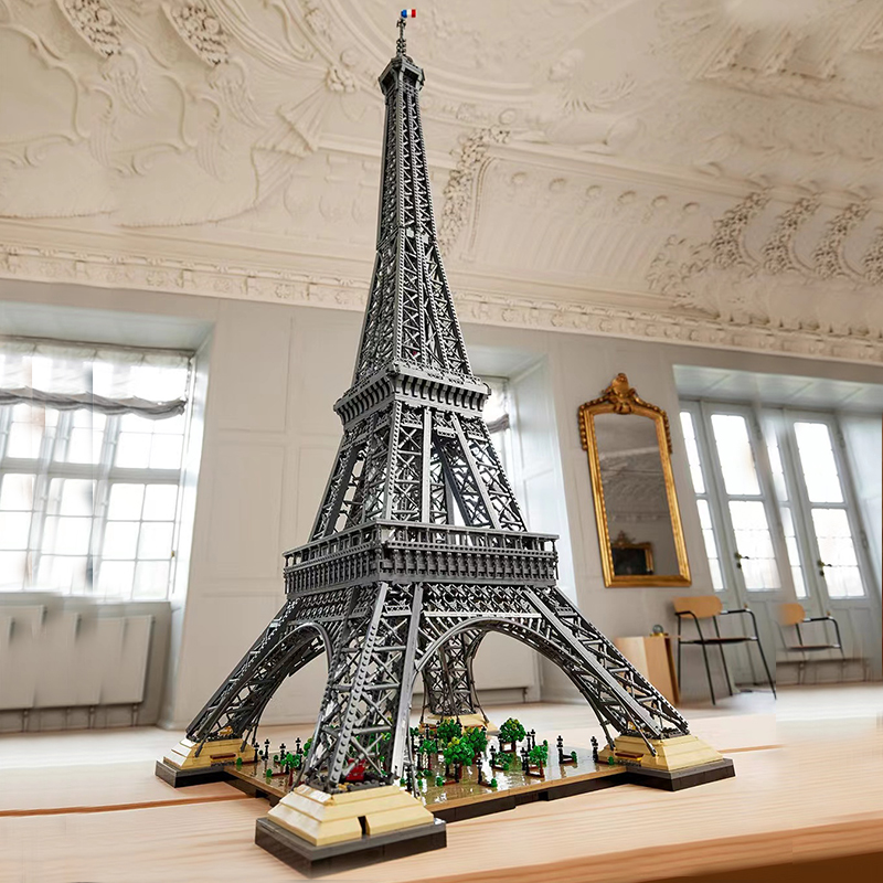 中国积木埃菲尔铁塔拼装法国巴黎地标建筑模型成人高难度男孩玩具
