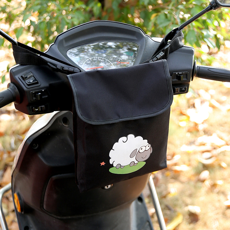 电动车挂袋立体最新款女式摩托车放手机充电器雨披收纳神器车头包