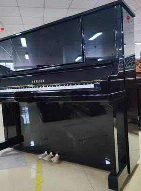 雅马哈UX30A钢琴131大谱台 正米字背中低音定弦系统 优质红木琴槌
