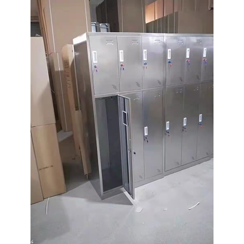 。厂家定制六门更衣柜304不锈钢员工宿舍带挂衣杆换衣柜带锁储物