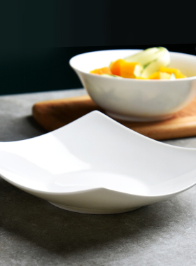 方形冷菜碟盘子菜盘家用盘异形陶瓷方盘白色餐具高级感特别好看的