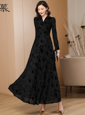 黑色长袖连衣裙女长款2024春秋季新款气质高级感植绒提花大摆长裙